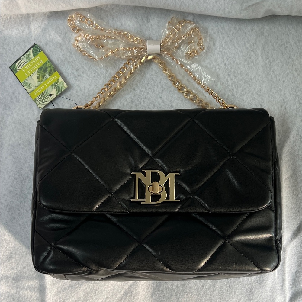 Badgley Mischka Black Quilted Chain Shoulder Bag